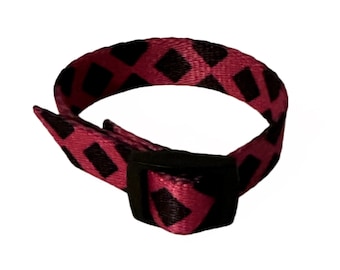 DISCONTINUED - VNS (Vagus Nerve Stimulator) Wrist Band Pink and Black Lattice