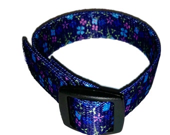 Pulsera VNS (estimulador del nervio vago) con flores pequeñas