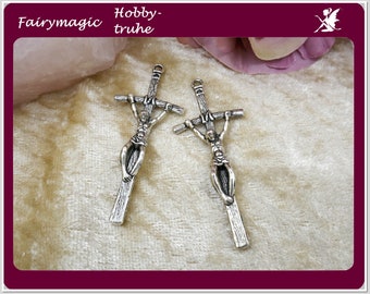 0,85 EUR / pièce. 2 pendentif croix avec figure de Jésus, métal argenté vieilli brossé