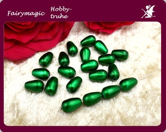 0,14 EUR/pcs 20 lacquered glass beads matt teardrop 13 x 8 mm green