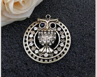 Large round owl pendant antique silver with rhinestones