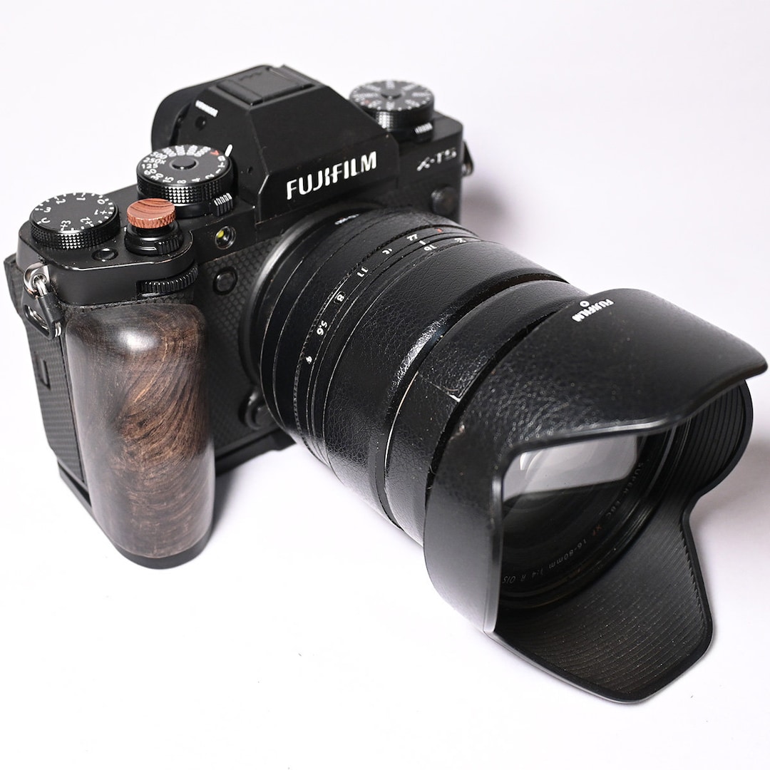  AUKTU XT5 L-Shape Hand Grip for FUJIFILM Fuji XT5 Camera,  Silicone Side Handle, Built-in Arca Swiss Plate, Extra 1/4-20 Thread  Hole(Black) : Electronics