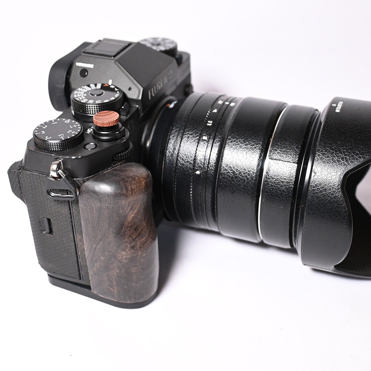  AUKTU XT5 L-Shape Hand Grip for FUJIFILM Fuji XT5 Camera,  Silicone Side Handle, Built-in Arca Swiss Plate, Extra 1/4-20 Thread  Hole(Black) : Electronics