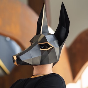 Masque d'Anubis / Chacal de papier Modèles imprimables, Masque 3D, Géométrique, Polygonale, Fait maison, Patron téléchargeable, Costume DIY image 1