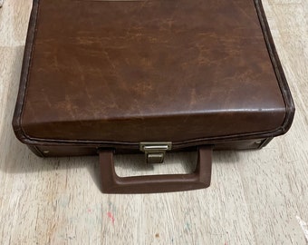 Vintage Small Cassette Tape Snap Case Suitcase  1980s Brown Vinyl 12 Tapes.