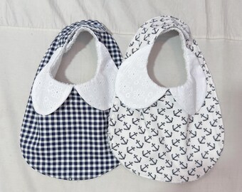 Set of 2 Baby Bibs with Peter pan collar