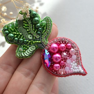 Seed beaded brooch Pink radish DIY Kit | DIY Jewelry making kit | Needlework beading decoration