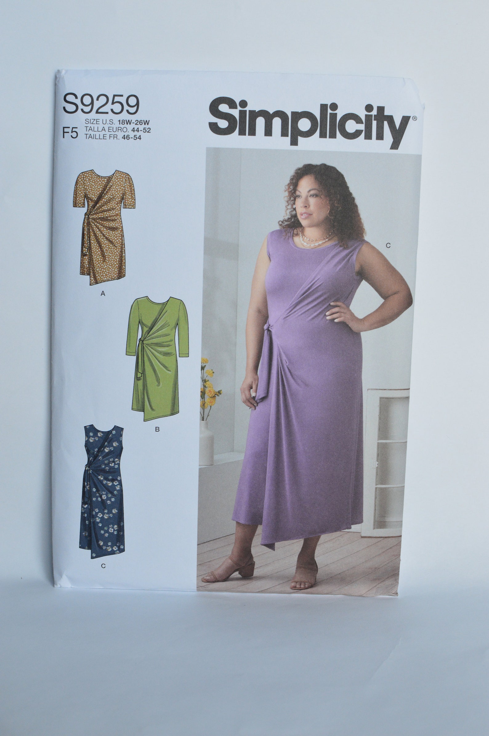Simplicity Misses' Knit Dress Sewing Pattern, S9370, H5
