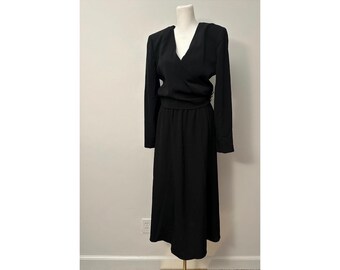 Elegant vintage 80&#39;s black midi dress