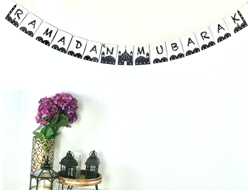 Ramadan Mubarak Banner with Mosque Figures