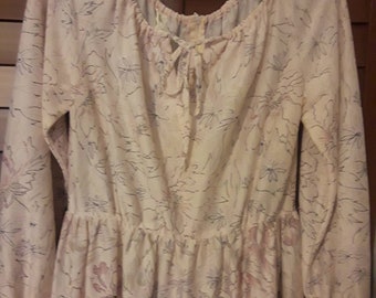 Sweet light vintage dress