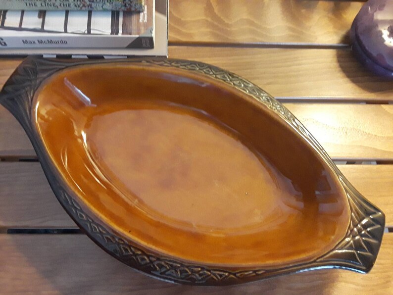 Beautiful McCoy Pottery Parisianne Gourmet dish #1070