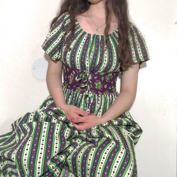 1970s Vintage Prairie Dress