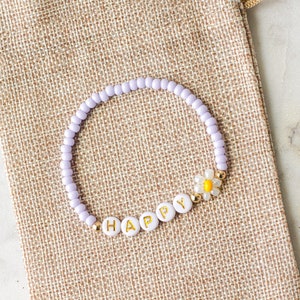 Daisy Flower bracelet, Daisy Beaded Bracelet, Spring Bracelet, Mother's Day Gift, Name Bracelet, Personalized Name, Flower Bracelet