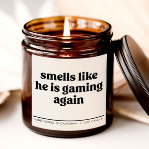 Smells like he is gaming again candle, boyfriend gifts, gifts for men, gift for husband, funny gifts for him, Video Gaming Gift