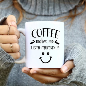 Café me hace taza fácil de usar, taza de café, taza de café lindo, taza con cita, taza amante del café, café amante idea de regalo, idea de regalo