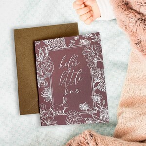 Newborn-wenskaart, Hello Little One, sprookjesachtige pasgeboren kaart, vintage kinderboek, babyjongen, babymeisje