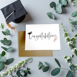 Afstuderen wenskaart, gefeliciteerd, afstuderen, pet, diploma, aquarel wenskaart, middelbare school grad, college grad