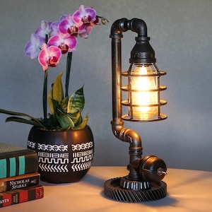 Steampunk Lamp/ Industrial Decor/ Industrial Lamp/ Industrial Table Lamp/ Farmhouse Table Lamp/ Edison Lamp/ Rustic Lamp/ Table Lamp/