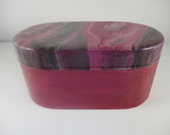 Resin box, trinket box, OOAK box, quirky decor,  Paint Pouring, Painted Box, Poured Paint, Fluid Art, Cell Painting