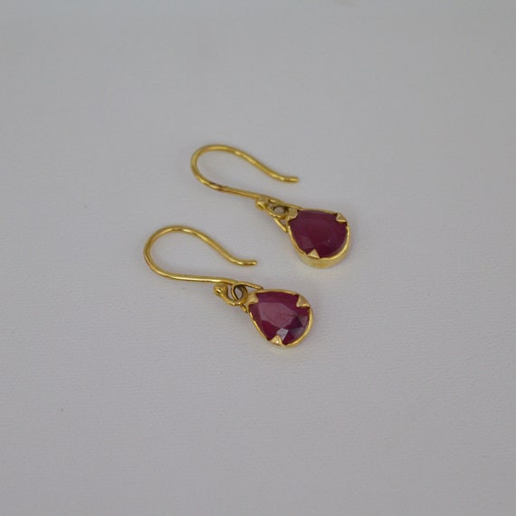 Beautiful Ruby gemstone loop earrings - Gemstone … - image 6