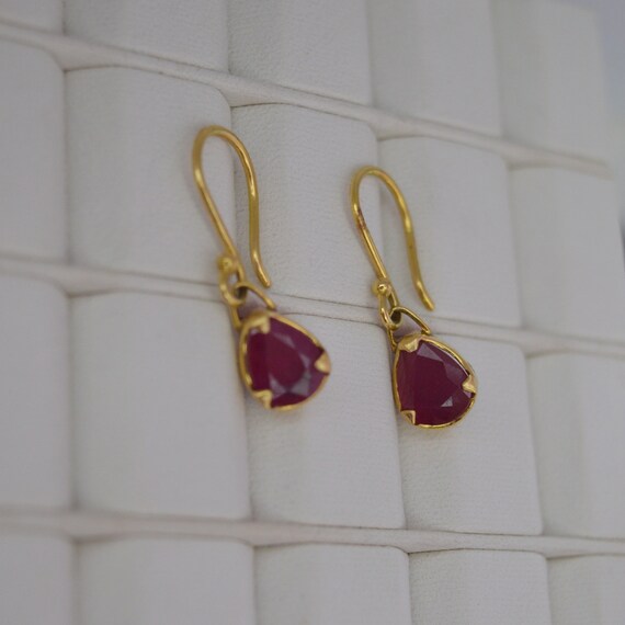 Beautiful Ruby gemstone loop earrings - Gemstone … - image 2