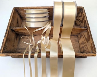 Light Gold Double Satin Ribbon: Pale Champagne