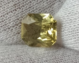 Natural Chrysoberyl, VS Quality, Clean, CSL Certified, 1.26 Cts., Sri Lanka Chrysoberyl, Octagon Facet, Mint Green Chrysoberyl