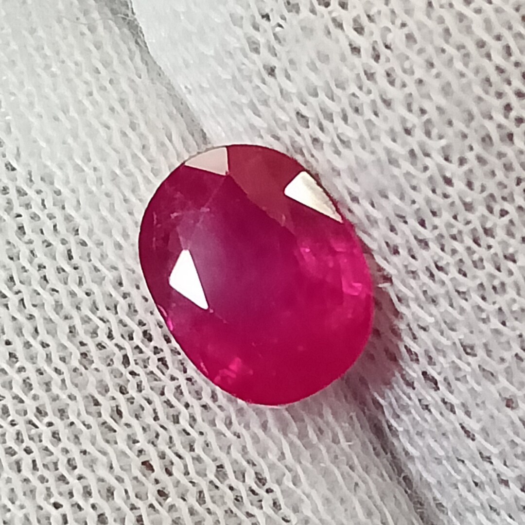 ビルマ産ルビー、0.96カラット、ビルマ産ルビー、ミャンマー産ルビー