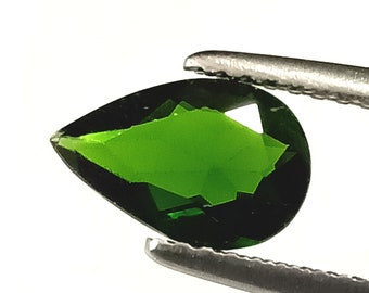 Crome Diopside Pear Shape Facet , 1.01 Cttw , Crome Diopside Pear Shape , Crome Diopside , Crome Diopside Gemstone , Pear Shape