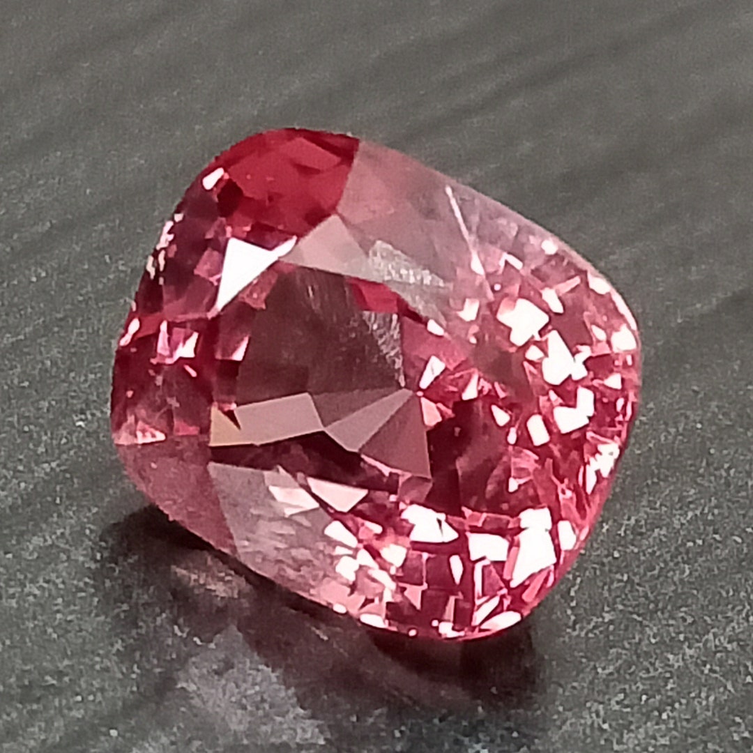 VVS Quality Padparadscha Shade Spinel 2 Ct Size spinel - Etsy