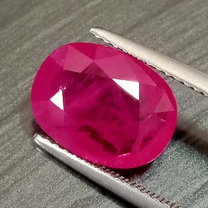 Pink Red Ruby Myanmar , 4.33 Cttw , Burmese Ruby , Burma Ruby Pinkish Red Ruby , 5 Carat Size Ruby , Top Quality Ruby Myanmar , Ruby Oval