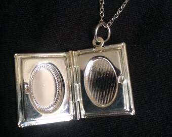 Silver Name Locket Etsy