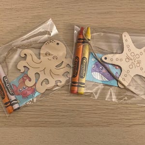 6xAssorted Party Bag Packs- Mixed Designs-Perfect as a mini take home party bag or add on additional extras. Mixed packs of plaster,wood etc