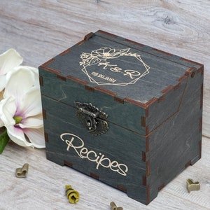 Recipe box with Magnolia and dividers & 4x6 recipe cards Personalized engraved wood box Bridal shower decor Mothers day gift Christmas