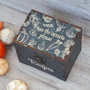 Recipe box with vegetables, dividers & 4x6 recipe cards Personalized engraved wood box Bridal shower decor Mothers day gift Christmas