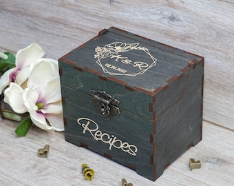 Recipe box with Magnolia and dividers & 4x6 recipe cards Personalized engraved wood box Bridal shower decor Mothers day gift Christmas
