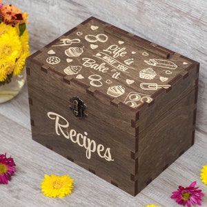 4x6 Recipe box with dividers and recipe cards Personalized Engraved wood box Bridal shower Wedding Housewarming Mothers day Christmas gift