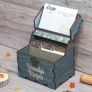 Recipe box with dividers & 4x6 recipe cards with cupcakes Personalized engraved wood box Bridal shower decor Mothers day gift Christmas