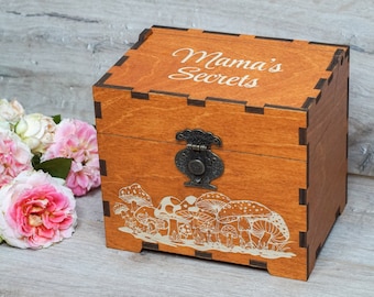 Recipe box with mushrooms, dividers & 4x6 recipe cards Personalized engraved wood box Bridal shower decor Mothers day gift Christmas