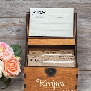 Recipe box with dividers & 4x6 recipe cards Personalized engraved wood box Bridal shower decor Mothers day gift Christmas Box+dividers+100card