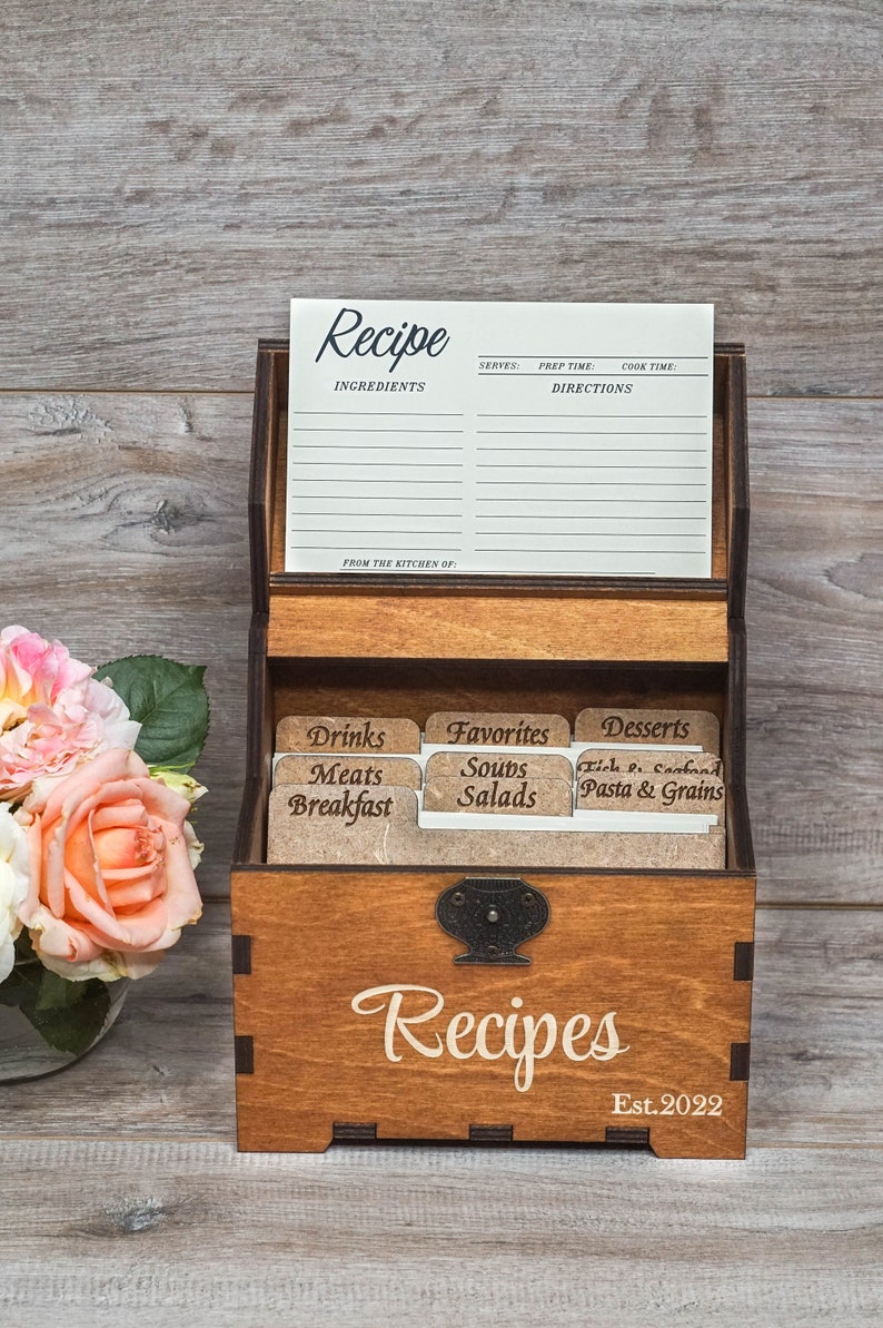 Recipe box with dividers & 4x6 recipe cards Personalized engraved wood box Bridal shower decor Mothers day gift Christmas Box+dividers+100card