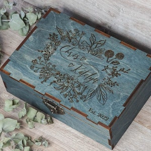 Personalized Wood Keepsake Box with Flowers, Engraved Wood Memory box, Custom wedding gift, Engagement gift, Rustic Wooden Box for Couples