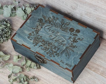 Personalized Wood Keepsake Box with Flowers, Engraved Wood Memory box, Custom wedding gift, Engagement gift, Rustic Wooden Box for Couples