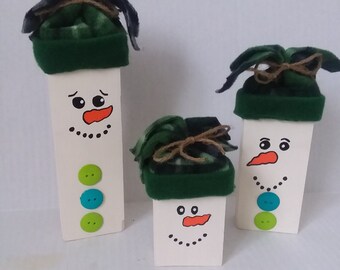 Wooden Snowman Family