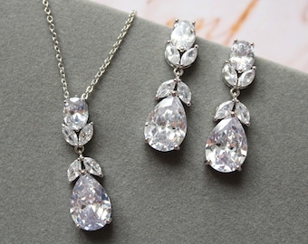 silver Crystal Drop Bridal jewelry set , Wedding Earring And Necklace set, Art Deco  Earrings, Zirconia Earrings  Wedding Jewelry for her