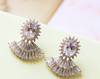 Vintage Style Bridal Earrings, Zirconia Fan Earrings, Bridesmaid Earrings, Art Deco Crystal Earrings, CZ Wedding Earrings, Bridal jewelry