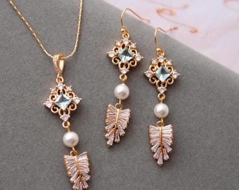 Something blue Bridal Earring and Necklace Set, Statement Wedding Jewelry Set, Vintage Style  Wedding necklace Pearl Bridal Jewelry set gift
