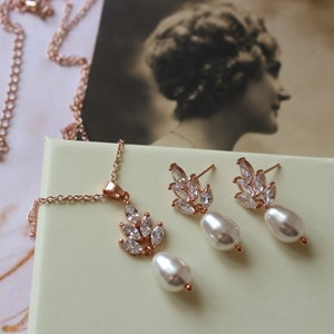 Rose Gold Bridal Pearl Drop Jewelry set Earring Necklace set Art Deco Jewelry Wedding Jewelry Bridal Necklace Bridesmaid Jewelry Prom image 4