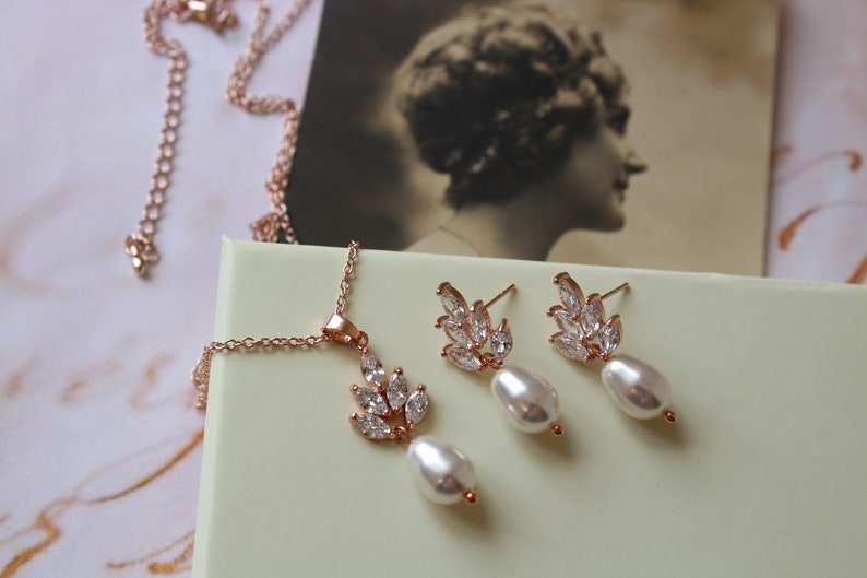 Rose Gold Bridal Pearl Drop Jewelry set Earring Necklace set Art Deco Jewelry Wedding Jewelry Bridal Necklace Bridesmaid Jewelry Prom image 4